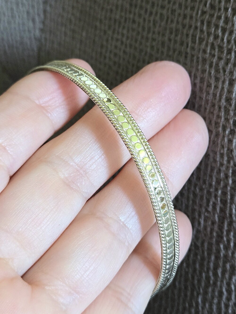 Anna Beck Thin Bangle Bracelet - Silver🤍 With Gold💛 Dots••• - Picture 10 of 16